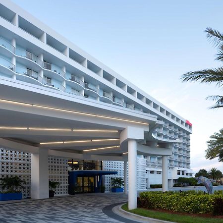 Hilton Clearwater Beach Resort & Spa Экстерьер фото